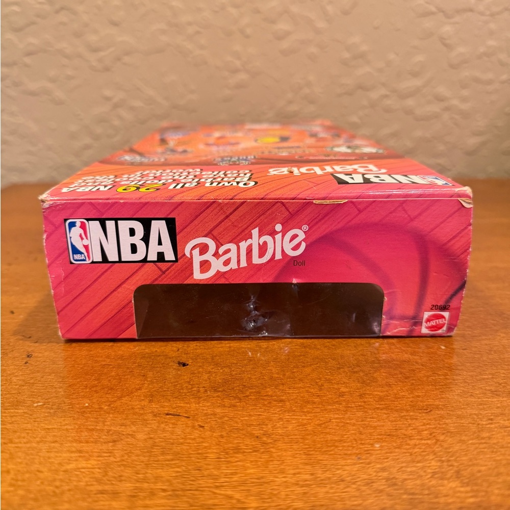 NBA 1996 Chicago Bulls Michael Jordan Barbie Doll - Vibrant Pink - Picture 10 of 15
